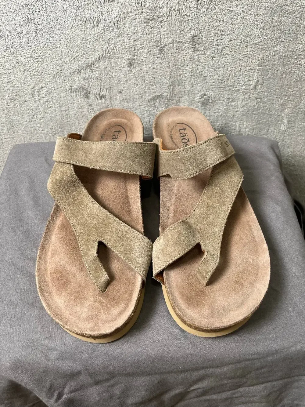 Taos Lola Comfort Sandals Women's 11 Taupe Suede Orthopedic Support Footbed